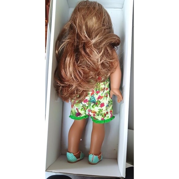 American Girl Doll Lea Clark 18" w/ Outfits & Accessories in Box 2016 Girl Year - Picture 5 of 8